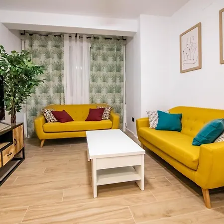 Tuguest Avenida Madrid * Grenada