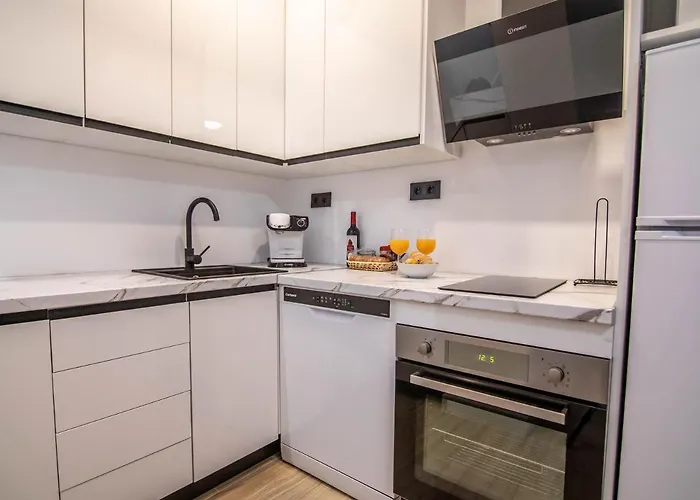 Tuguest Avenida Madrid Апартаменты *