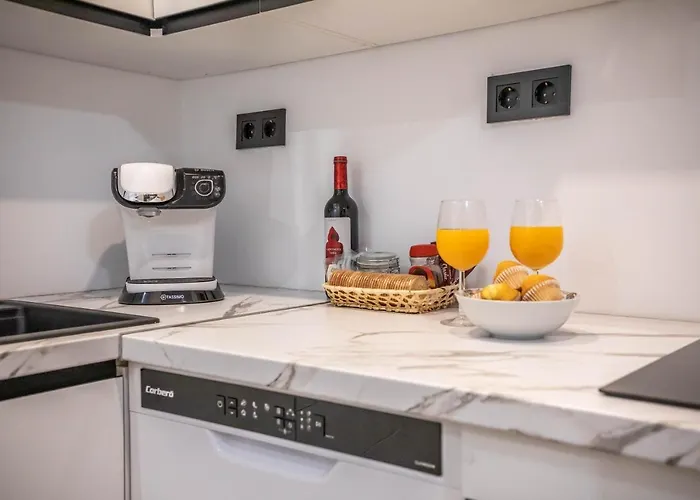 Tuguest Avenida Madrid Апартаменты *